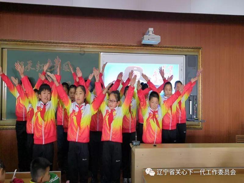 为什么情人老叫我把我们聊天记录删了，他是什么意思？游戏画面