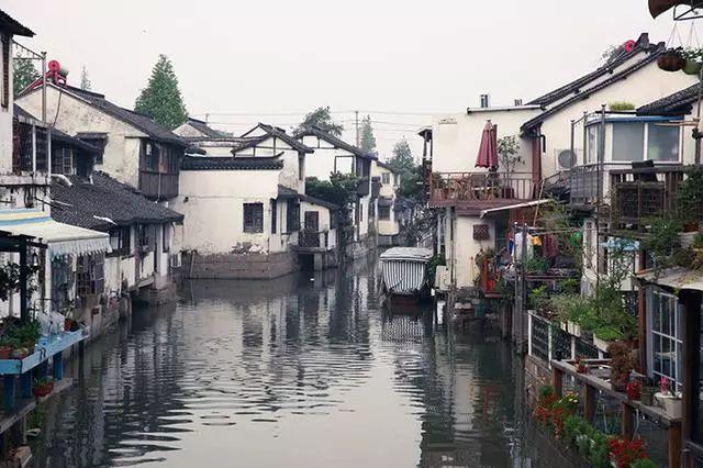 美丽乡村别墅逃生